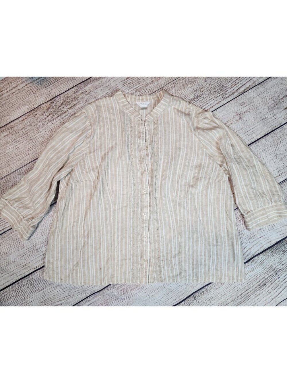 CJ Banks Linen Blend 3/4 Sleeve Lace Detail Coastal Beige White Button Up Top 3X